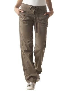 Pantalon-chino-ceinture-kaki-clair-800725-photo